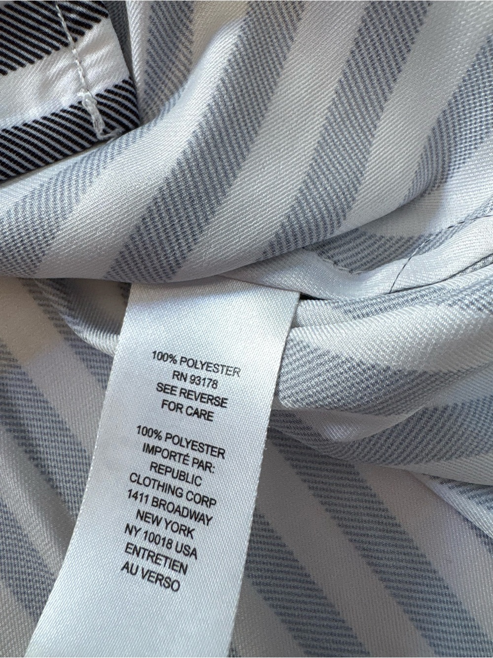 T Tahari Women's 3X Gray White Stripe Button Down Blouse Cap Sleeve Plus - Picture 9 of 9